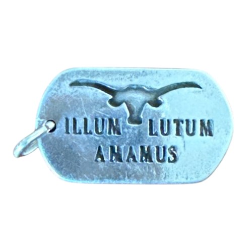 Illum Lutum Amamus Charm